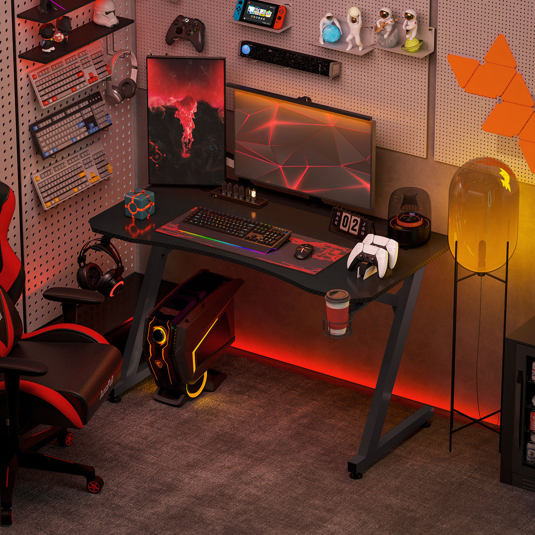 HOMCOM Ergonomic Gaming Desk