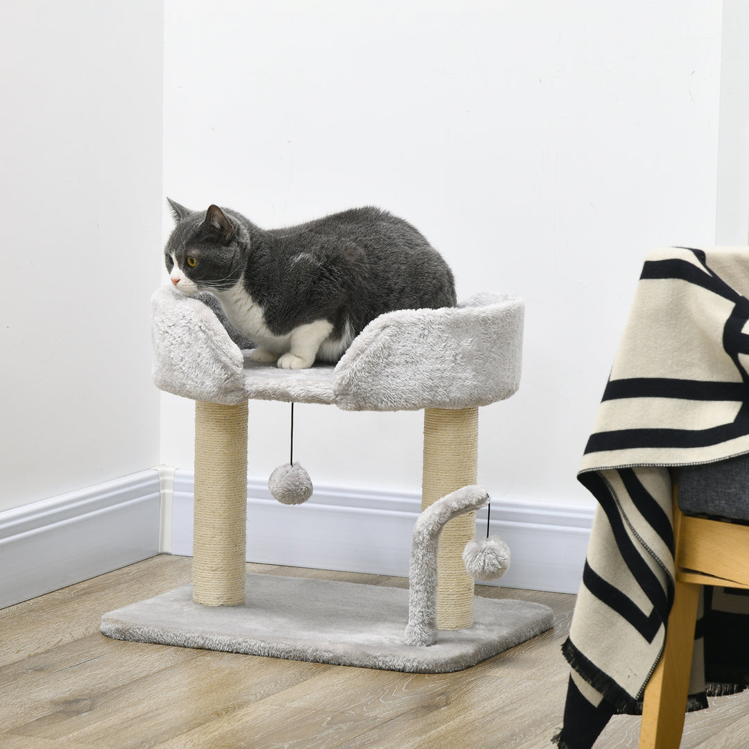 Indoor Cat Tree: Compact Activity Centre with Sisal Scratching Post & Toy Balls