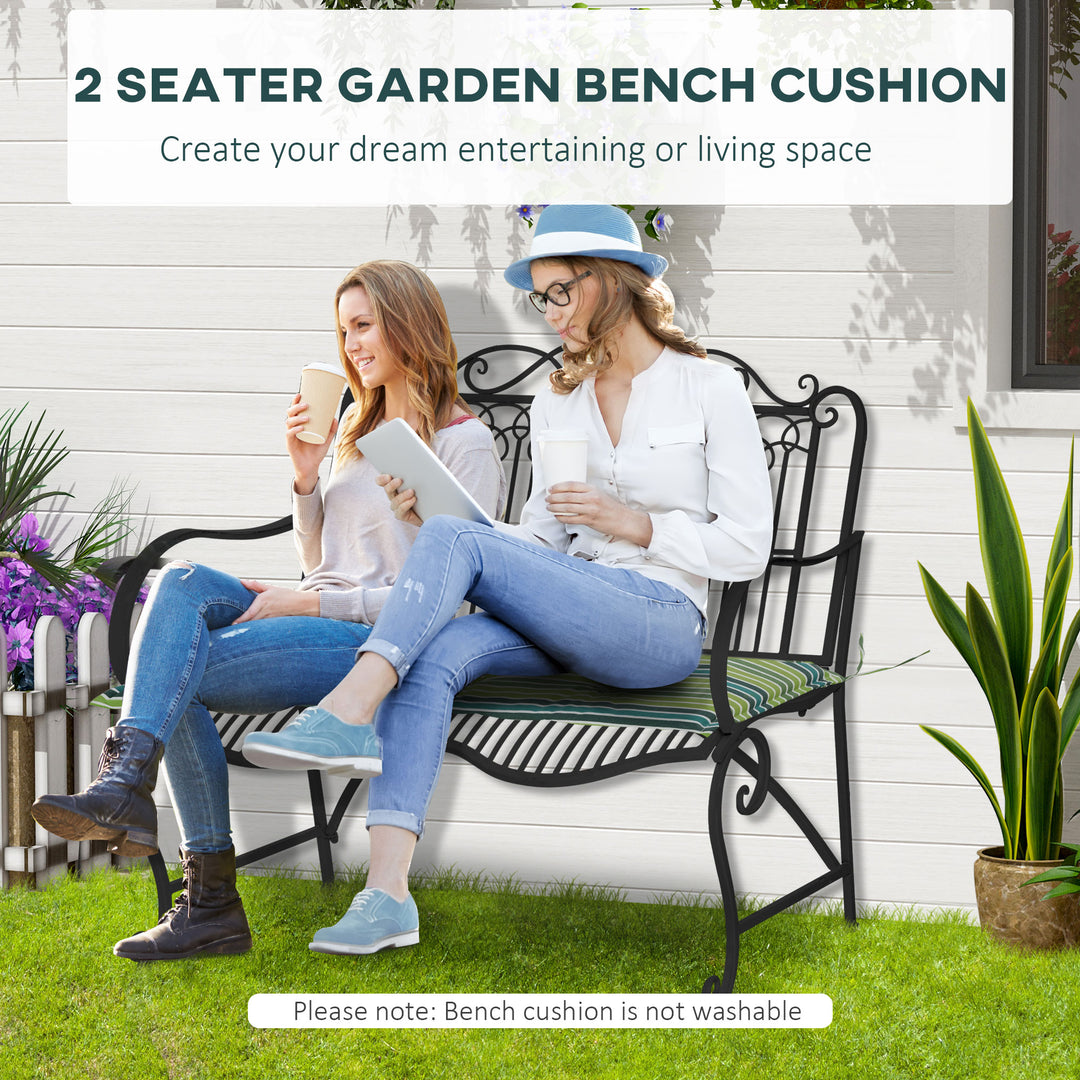 Rattan Seating Ensemble: Striped Polyester Cushions for Alfresco Lounging