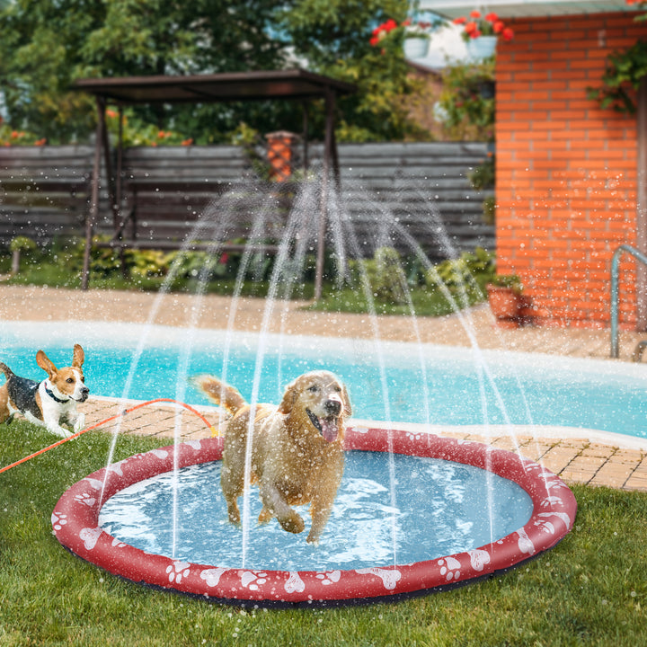 Splash Pad Playtime: Sprinkler Mat for Pets